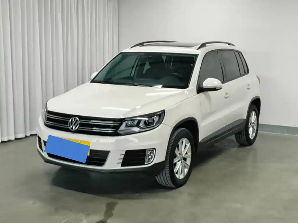 Volkswagen Tiguan 2018 — фото 1