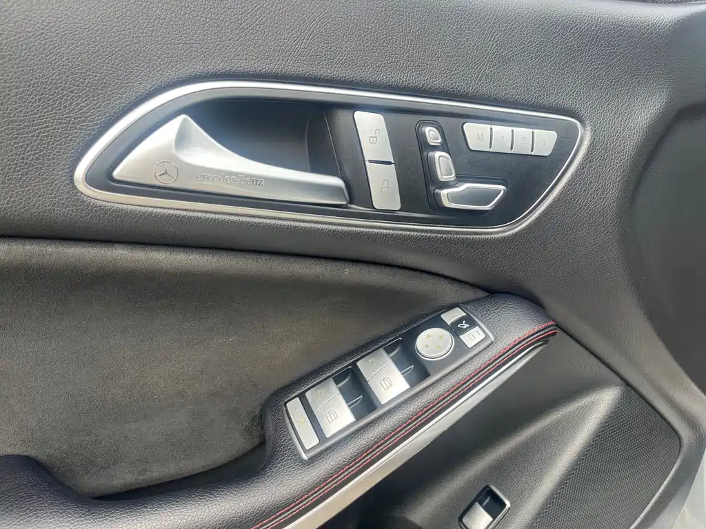 Mercedes-Benz CLA 2017 — фото 6