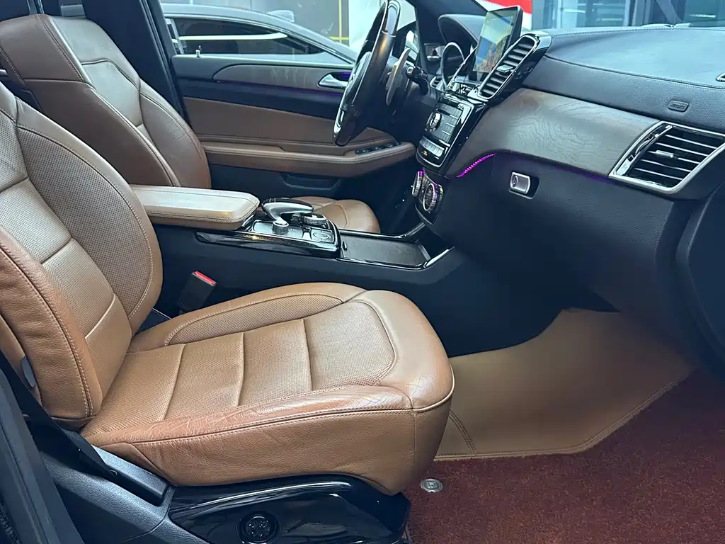 Mercedes-Benz GLS 2018 — фото 13