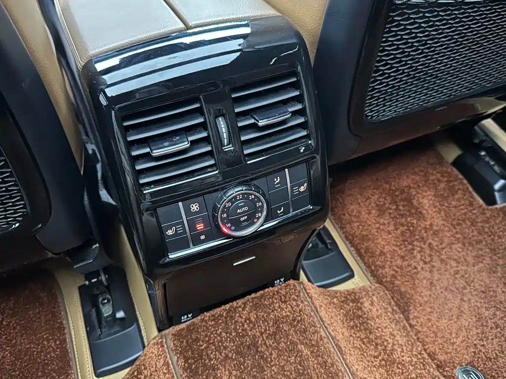 Mercedes-Benz GLS 2018 — фото 22