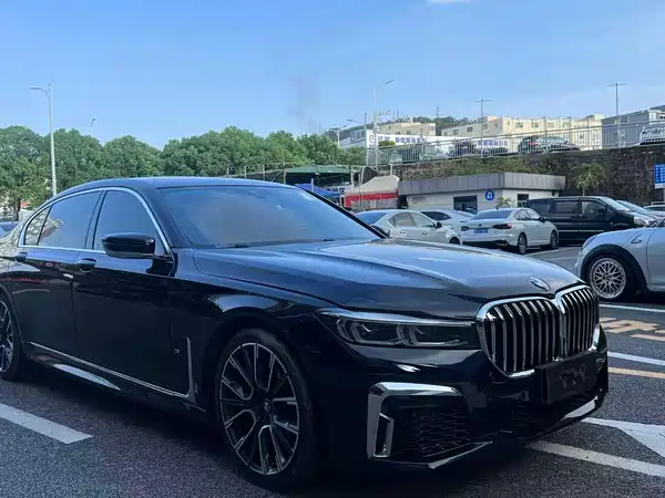 BMW 7 Series 2021