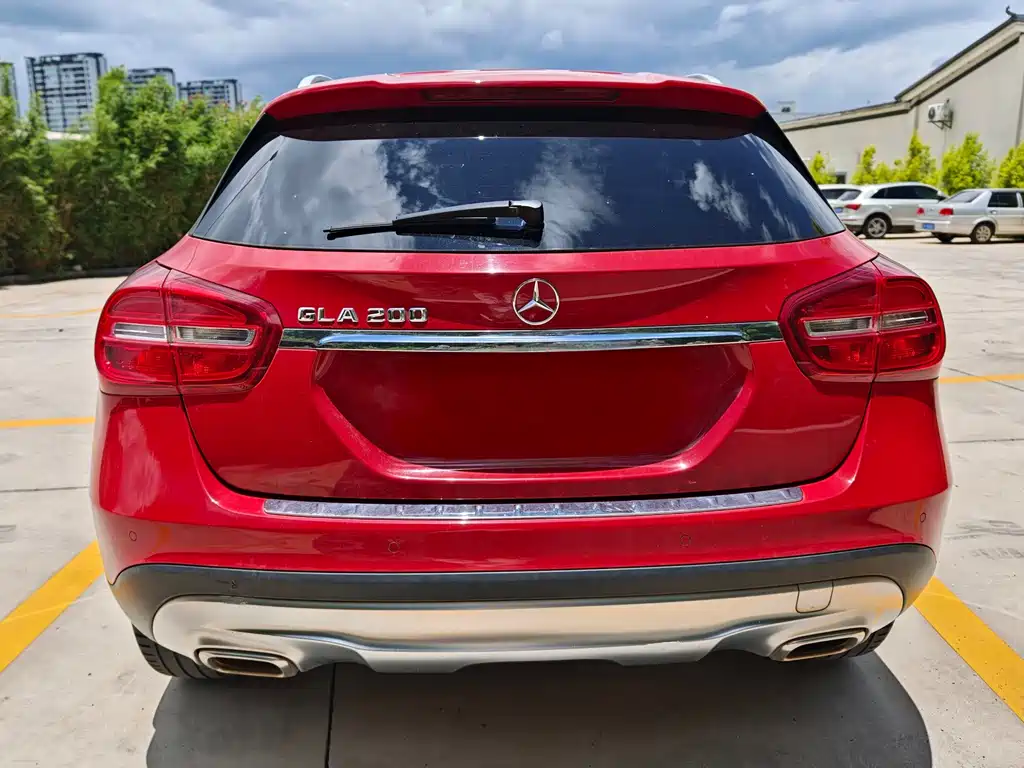 Mercedes-Benz GLA 2015