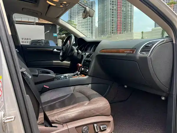 Audi Q7 2010