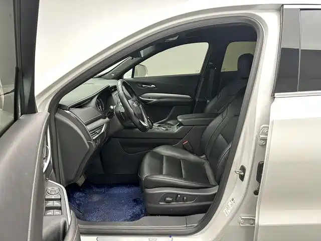 Cadillac XT4 2019 — фото 15