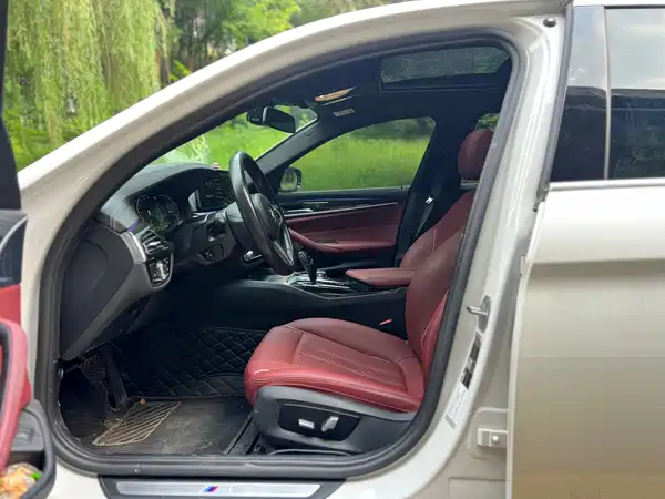 BMW 5 Series 2022