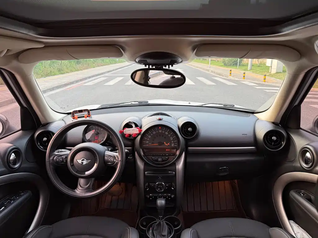 MINI Countryman 2015 — фото 10