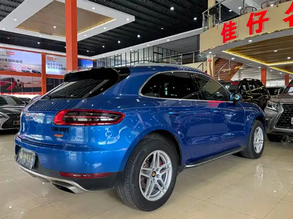 Porsche Macan 2014