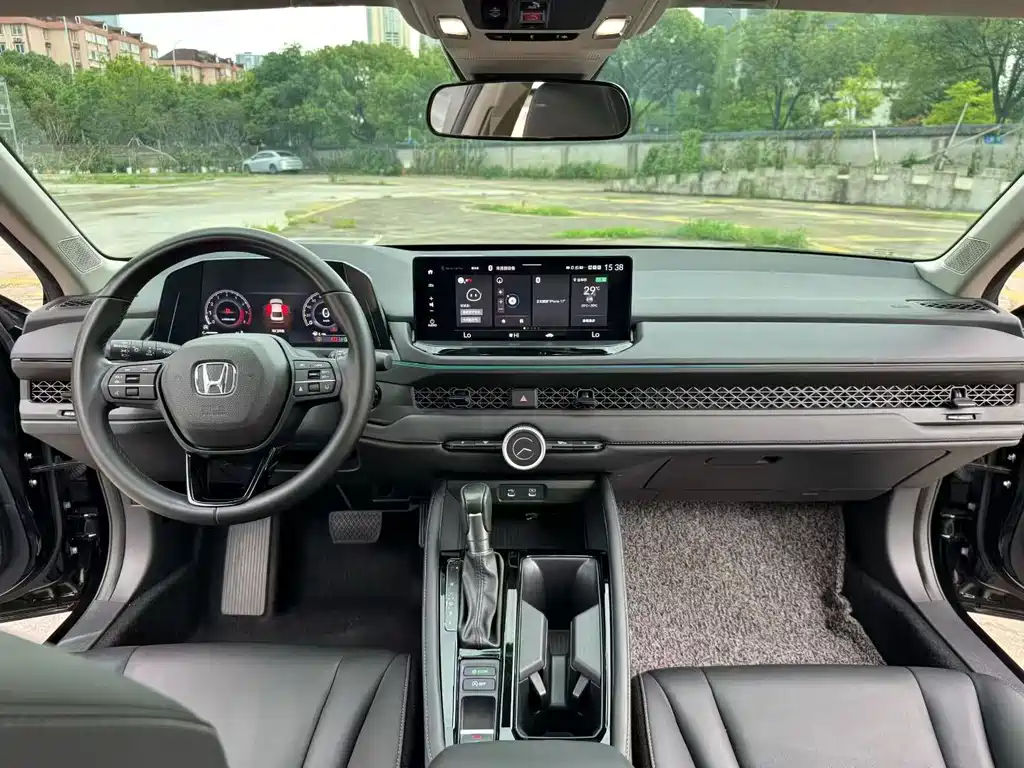 Honda Accord 2023 — фото 4