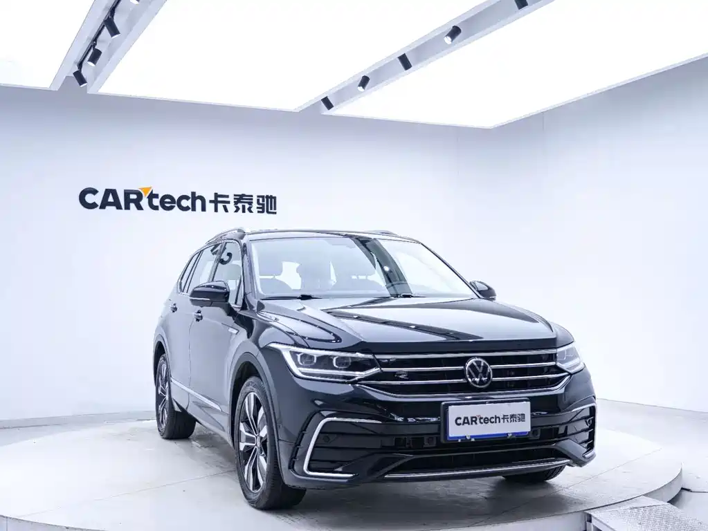 Volkswagen Tiguan L 2024 — фото 8