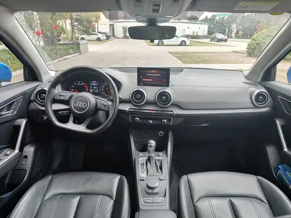 Audi Q2L 2022