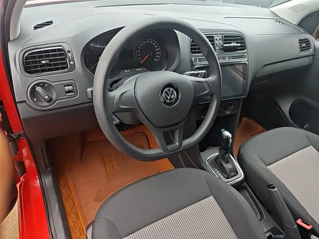 Volkswagen Polo 2018 — фото 10