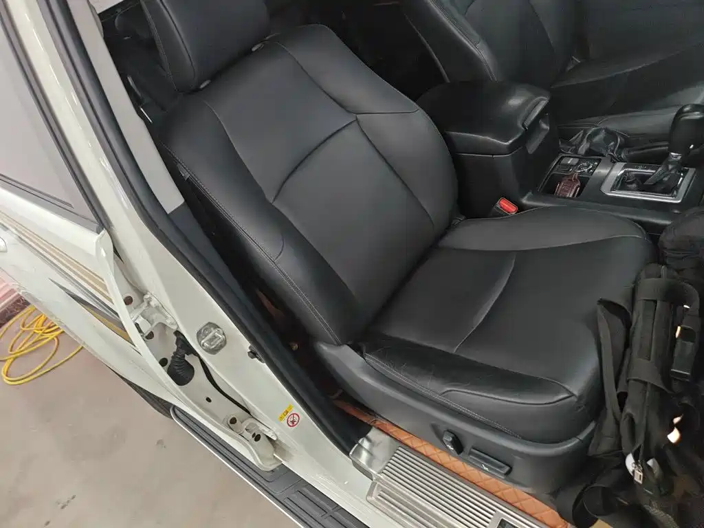 Toyota Prado 2016 — фото 17