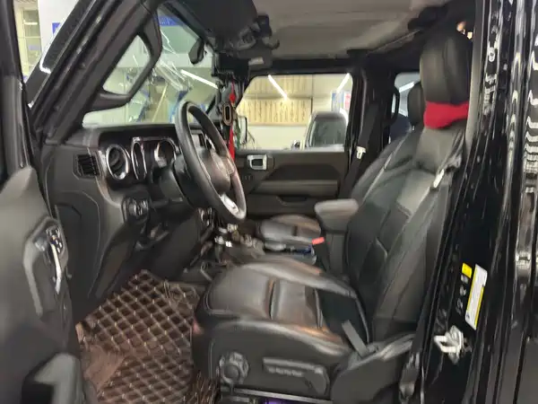 Jeep Wrangler 2023