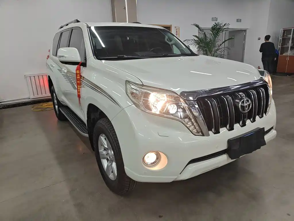 Toyota Prado 2016 — фото 20