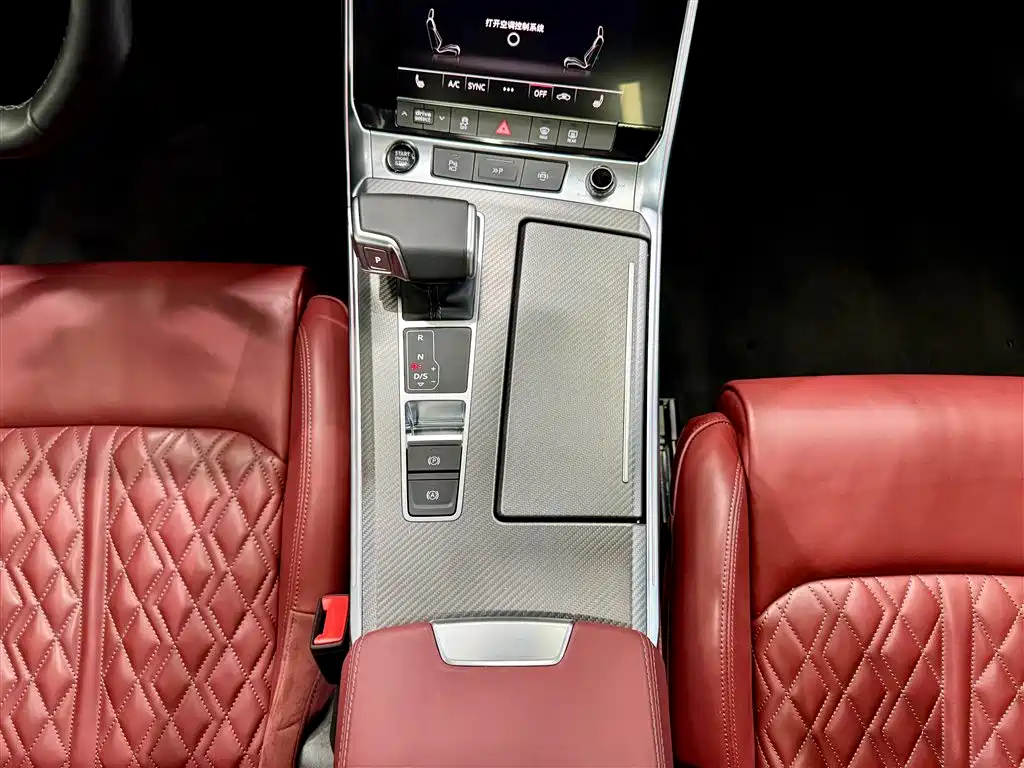 Audi A7L 2024 — фото 20