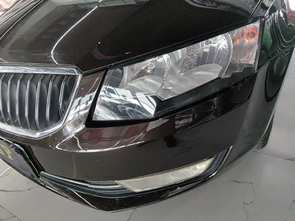 Skoda Octavia 2016 — фото 19