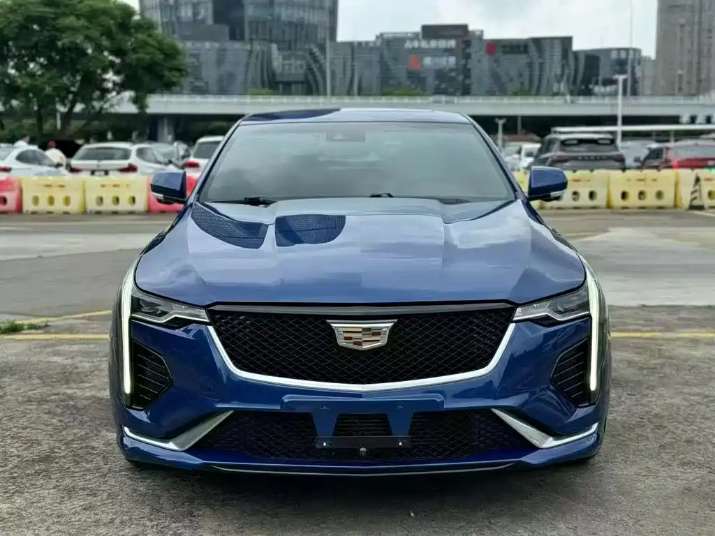 Cadillac CT4 2020 — фото 2