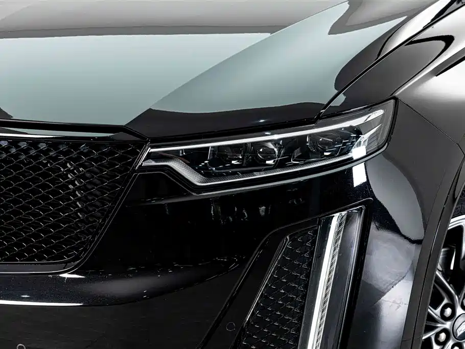 Cadillac XT6 2025 — фото 4
