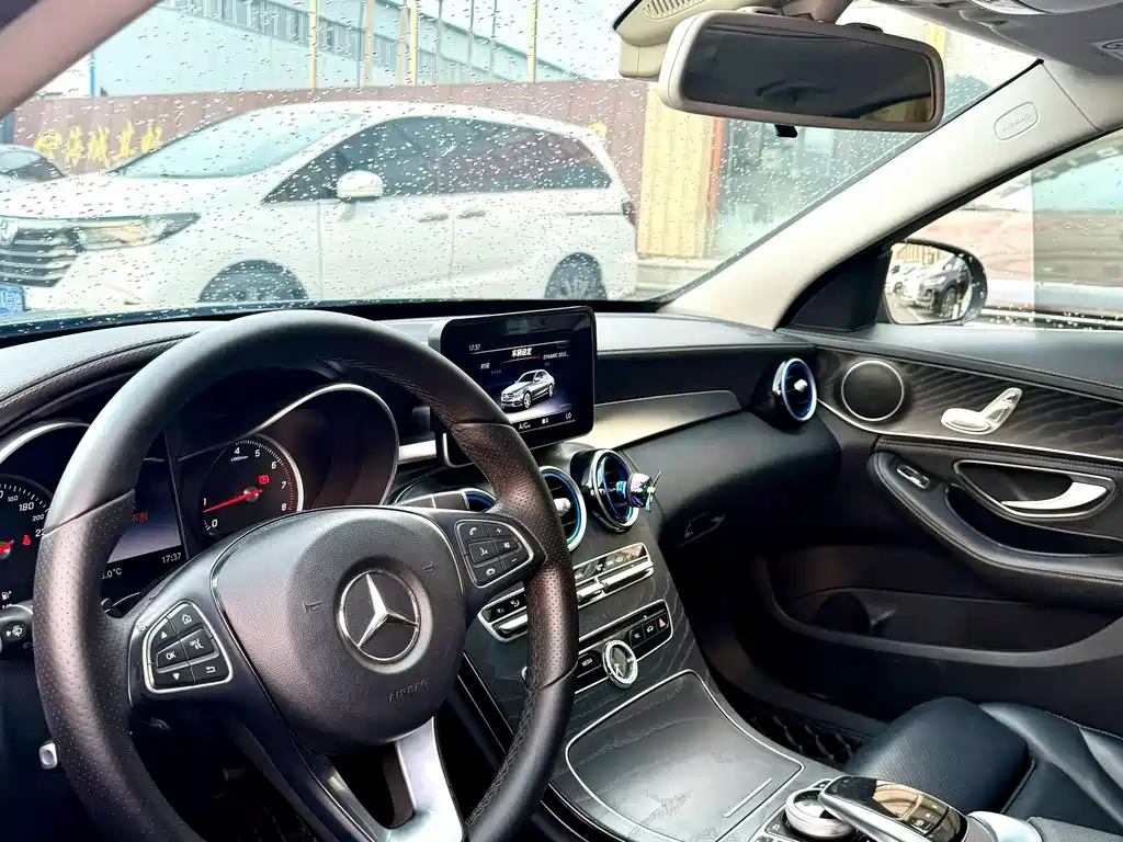 Mercedes-Benz C-Class 2018