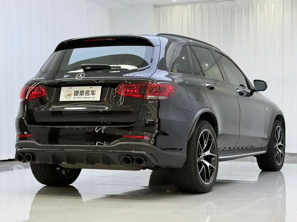 Mercedes-Benz GLC AMG 2022 — фото 15