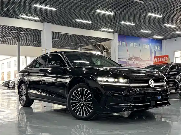 Volkswagen Magotan 2025