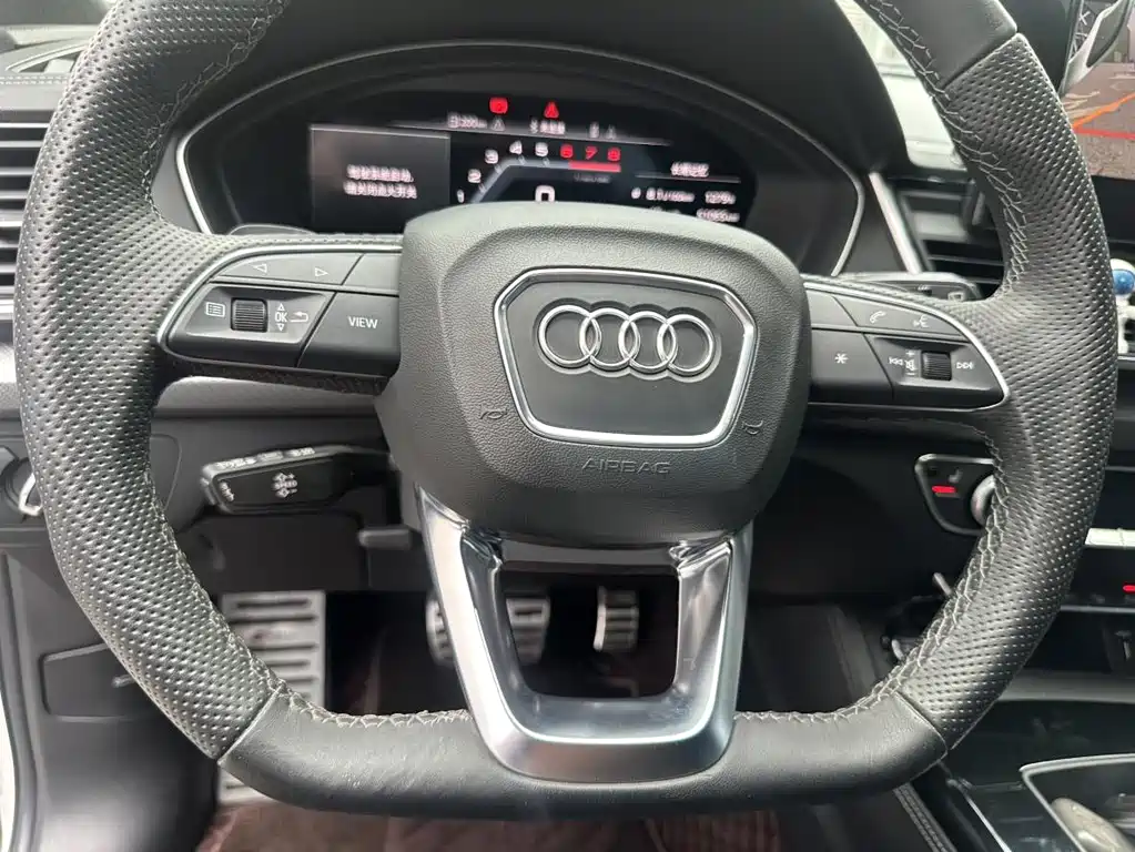 Audi Q5L Sportback 2022 — фото 12