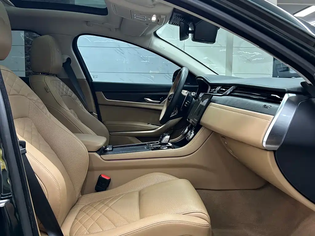 Jaguar XFL 2023 — фото 10