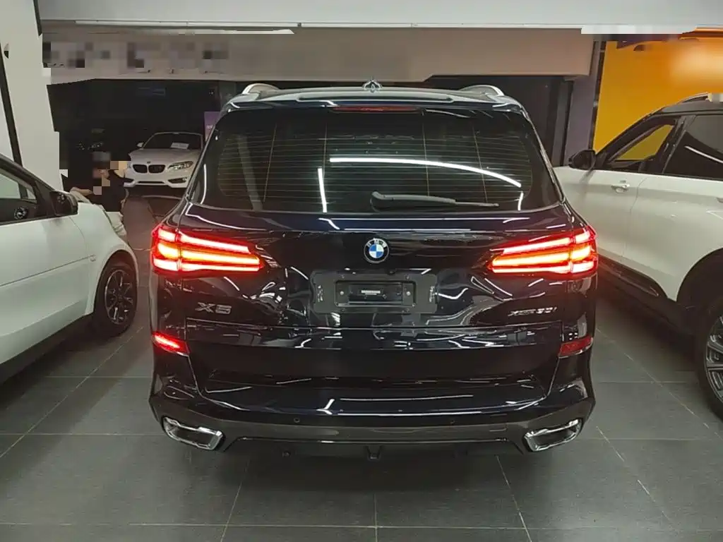 BMW X5 2021