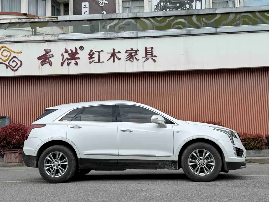 Cadillac XT5 2022 — фото 4
