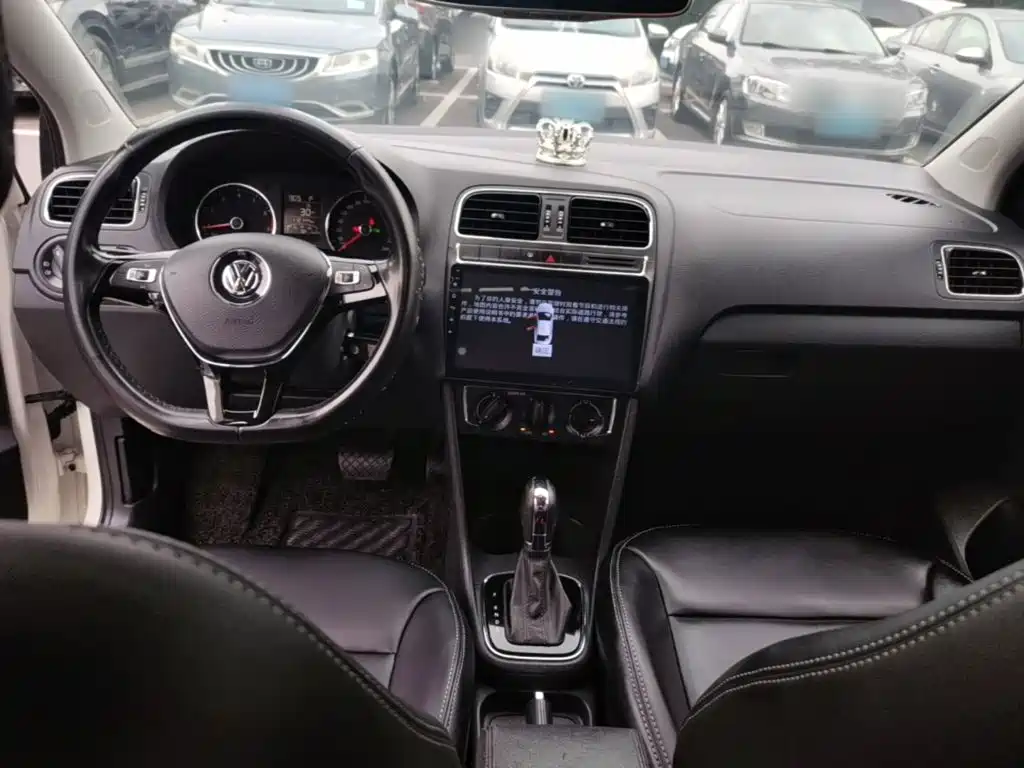 Volkswagen Polo 2017 — фото 10