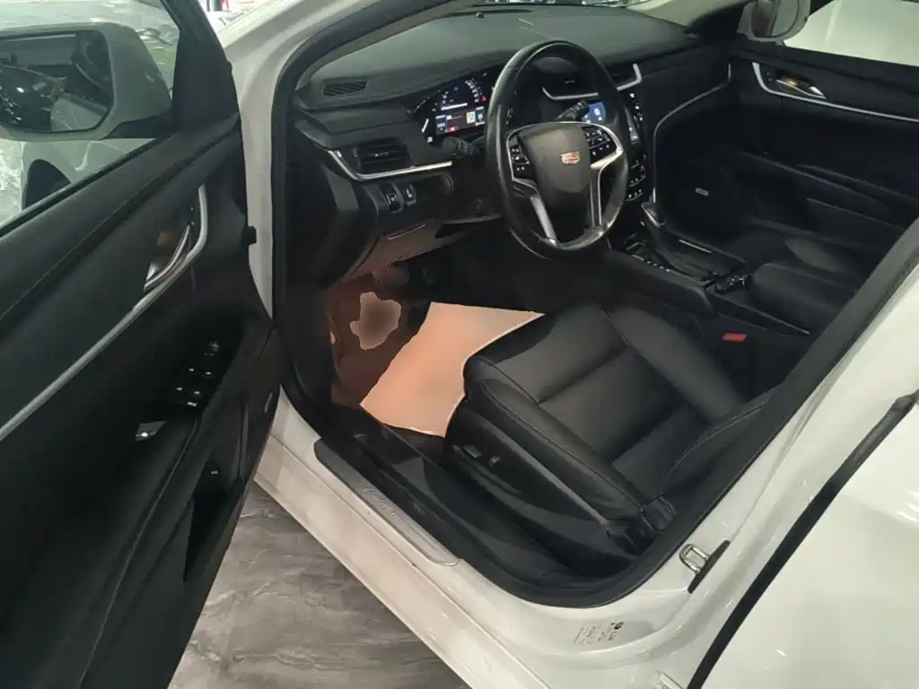 Cadillac XTS 2019 — фото 16
