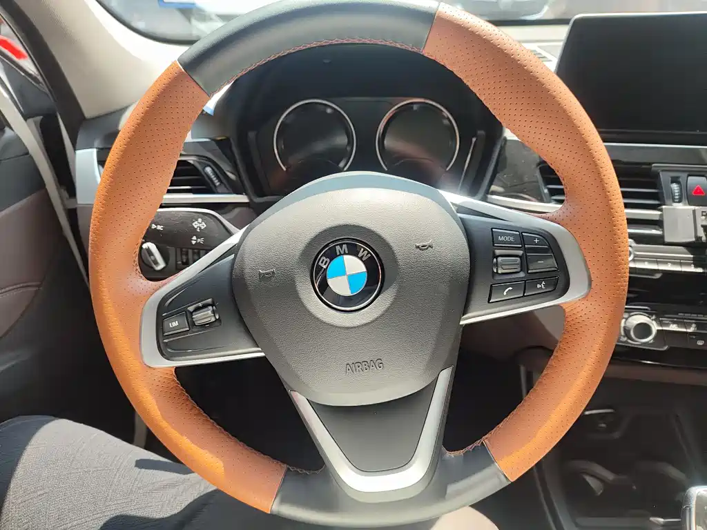 BMW X1 2021 — фото 5