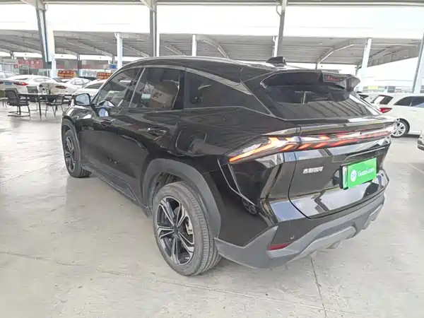 Geely Galaxy L7 2024