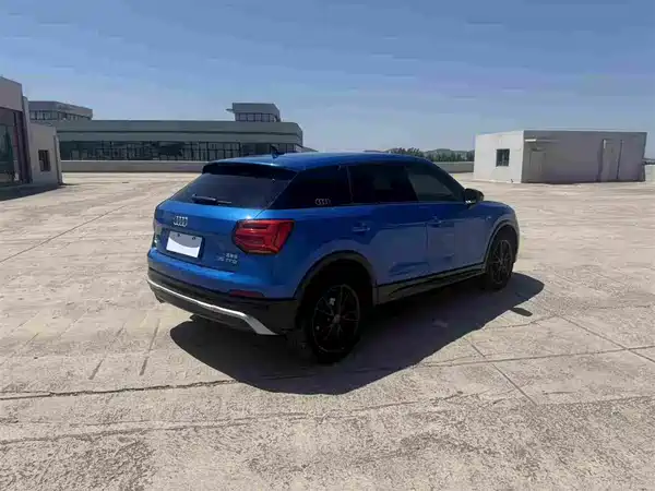 Audi Q2L 2020