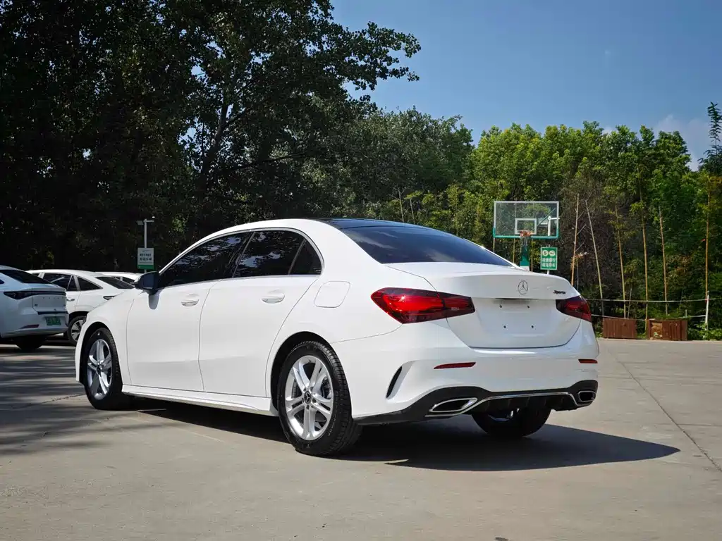 Mercedes-Benz A-Class 2023 — фото 16