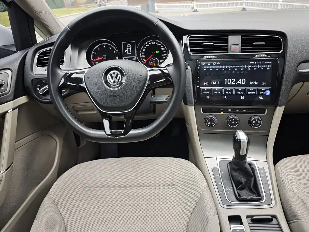 Volkswagen Golf 2014