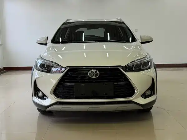Toyota Yaris L 2022