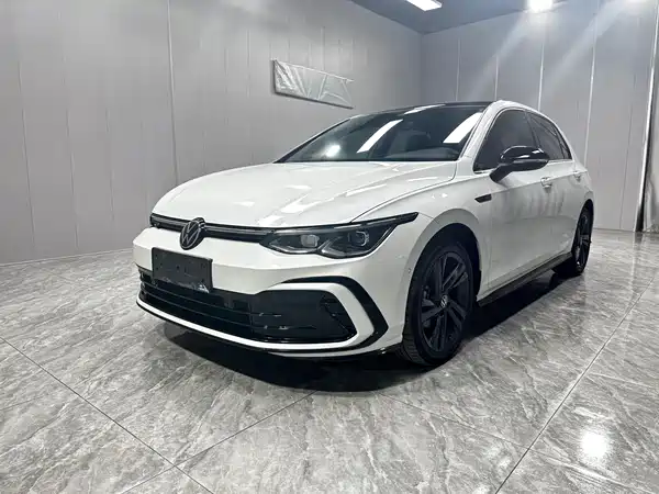 Volkswagen Golf 2022