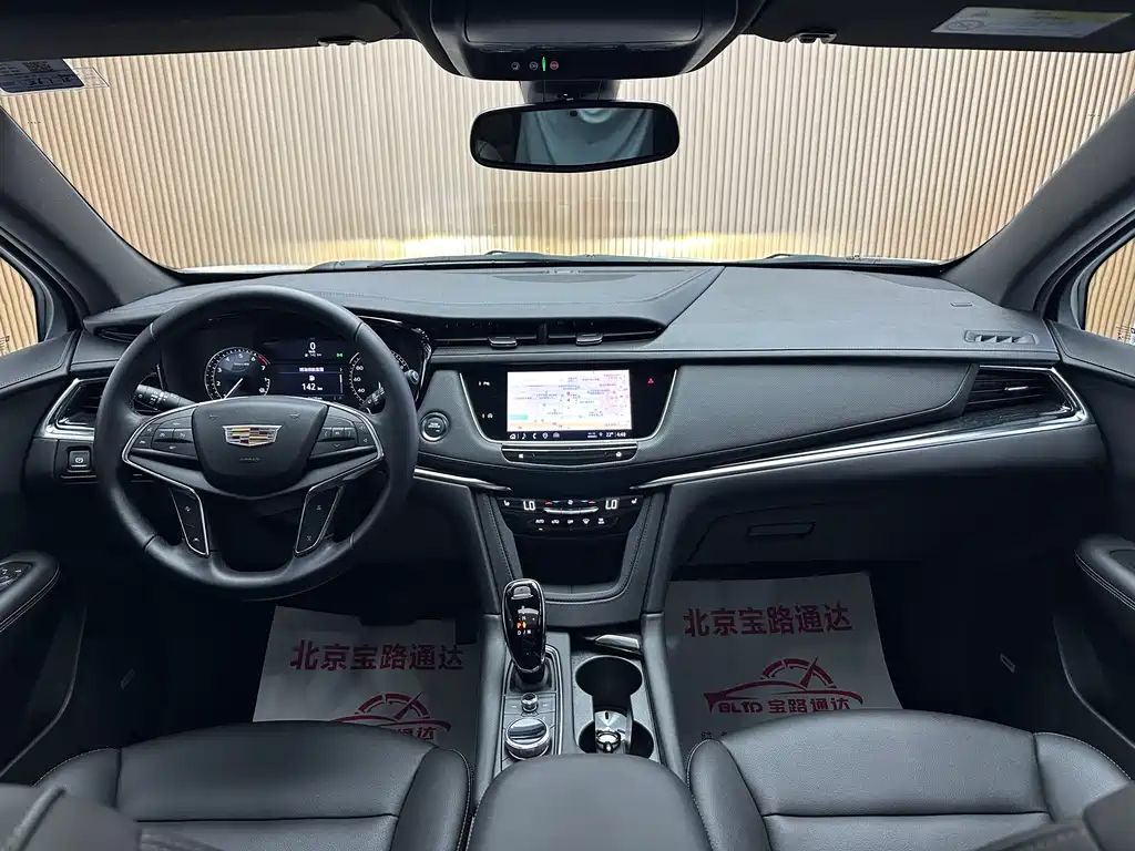 Cadillac XT5 2021 — фото 11