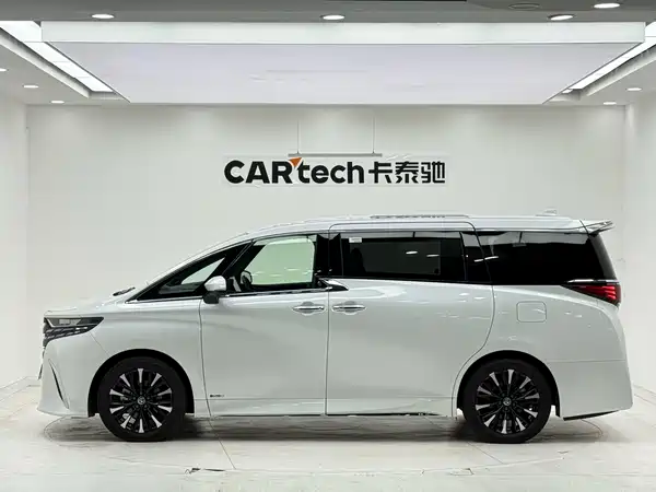 Toyota Alphard 2024