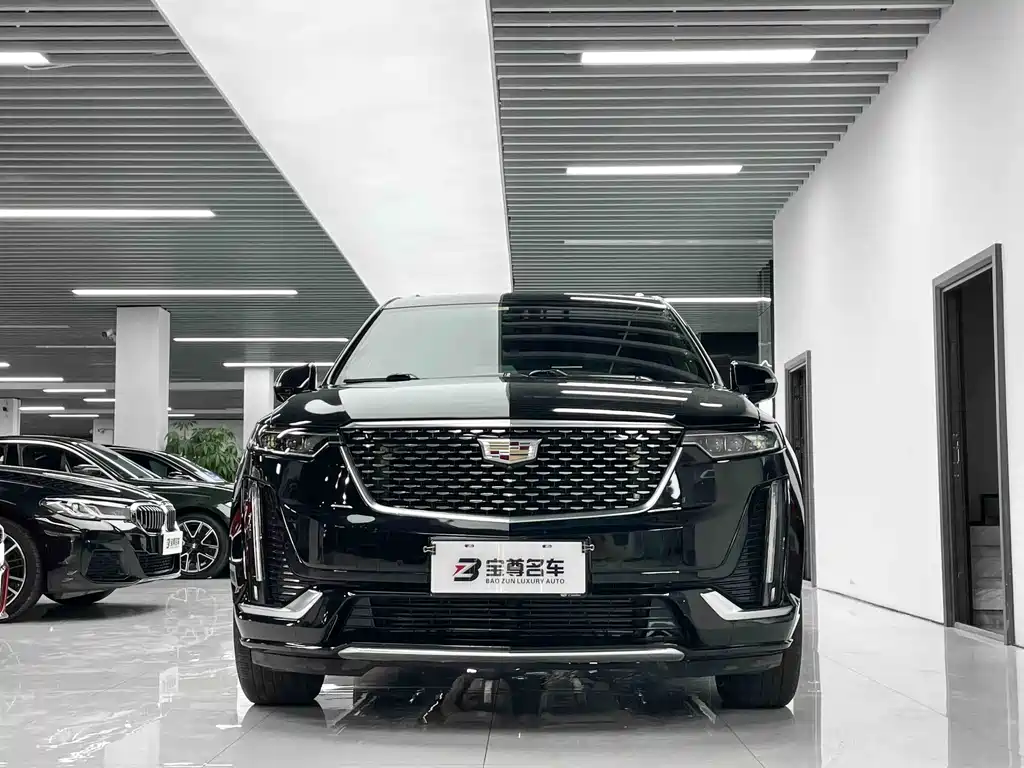 Cadillac XT6 2021 — фото 2