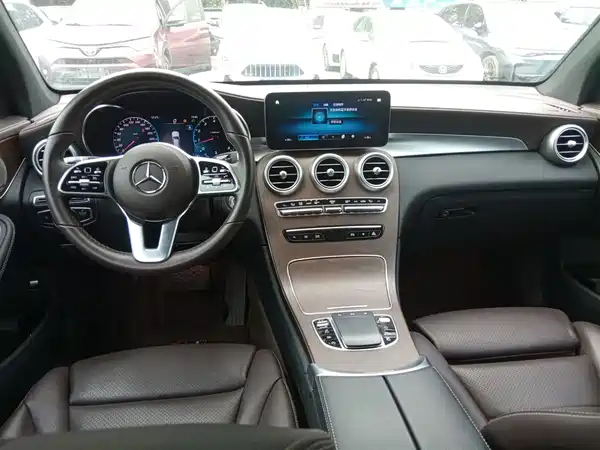 Mercedes-Benz GLC 2022