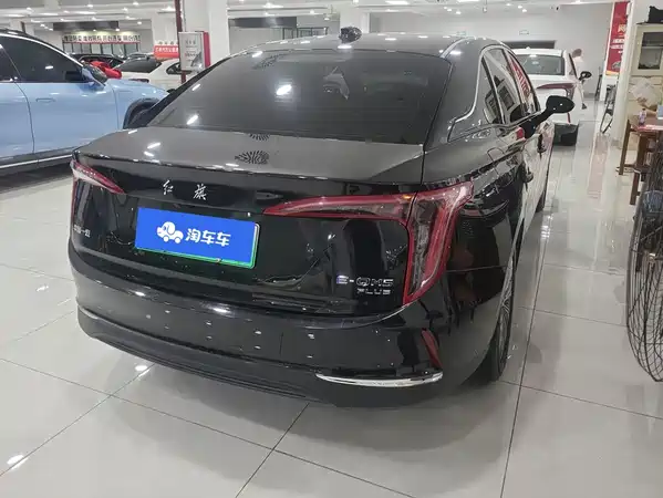 Hongqi E-QM5 2024