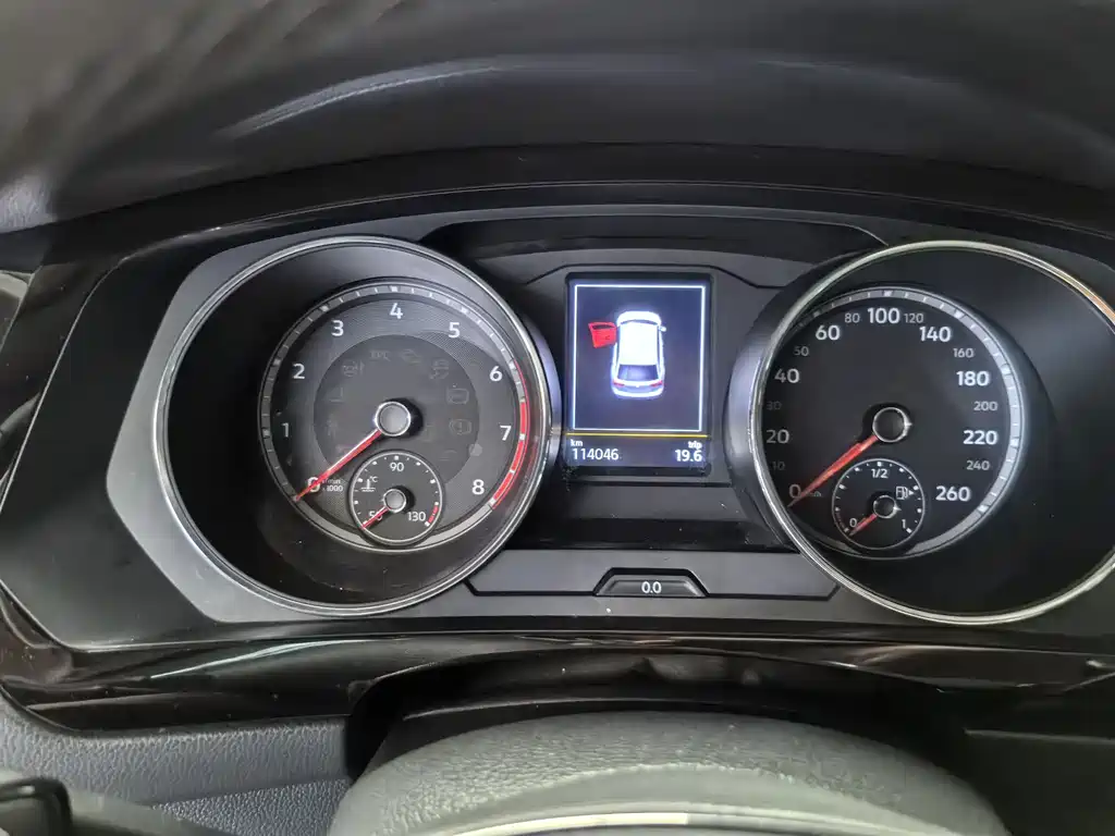 Volkswagen Tiguan L 2018 — фото 10