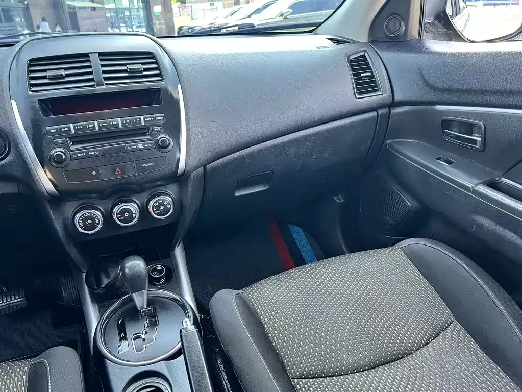 Mitsubishi Jinxuan ASX 2015 — фото 11