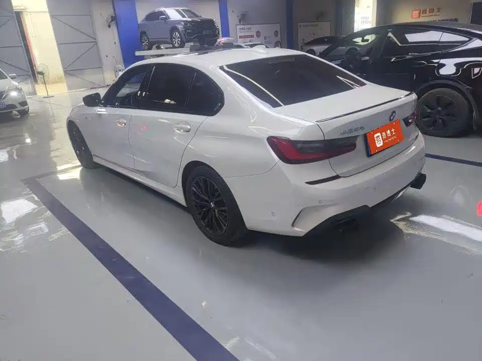 BMW 3 Series 2021