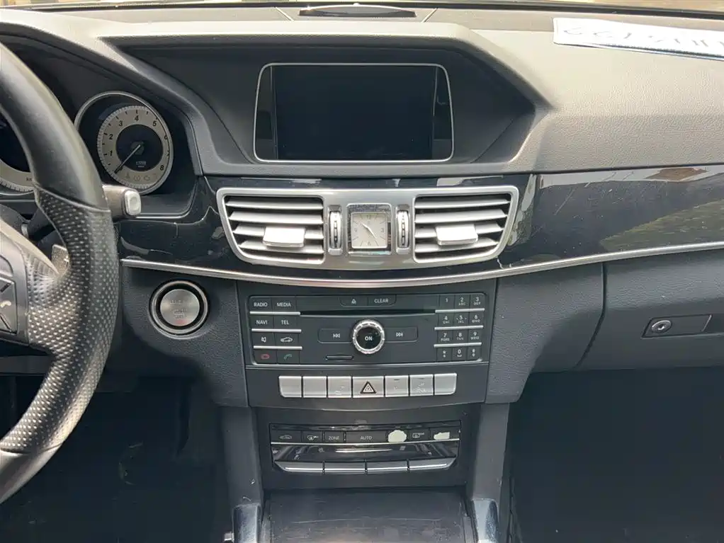 Mercedes-Benz E-Class 2015 — фото 4