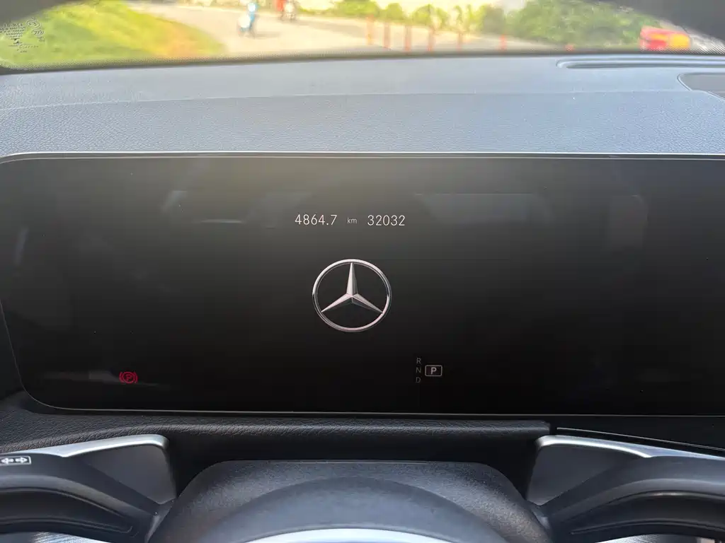 Mercedes-Benz GLB 2022 — фото 13