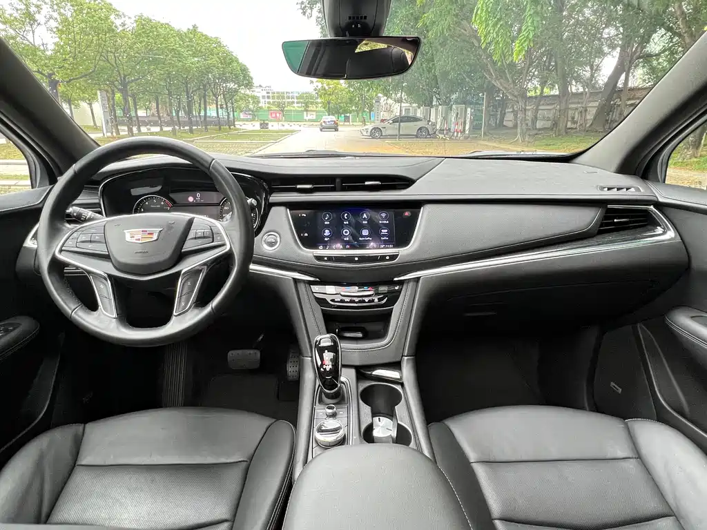 Cadillac XT5 2020 — фото 15
