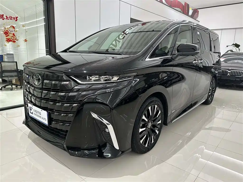 Toyota Alphard 2024 — фото 1